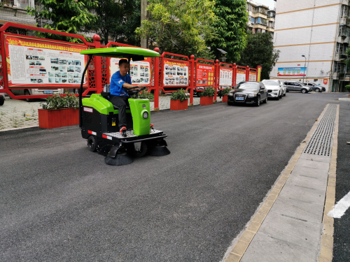 南寧掃地車(chē)